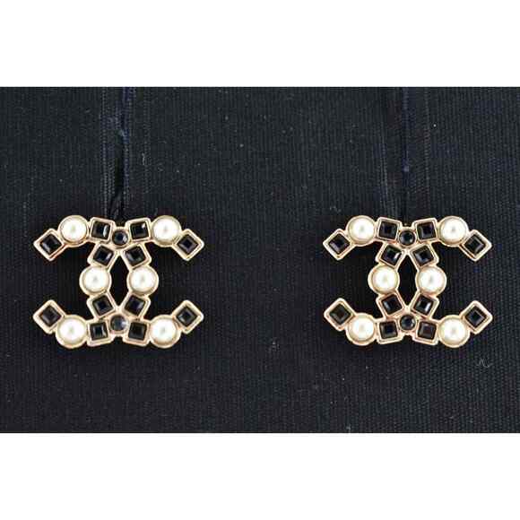 Chanel 22P Gold Black Crystal Pearl CC Logo Large Dangle Statement Stud Earrings - Picture 3 of 12